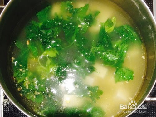 豆腐芹菜叶清汤