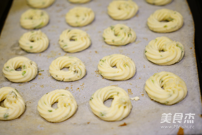 葱香曲奇圈，赶走小饿的健康零食