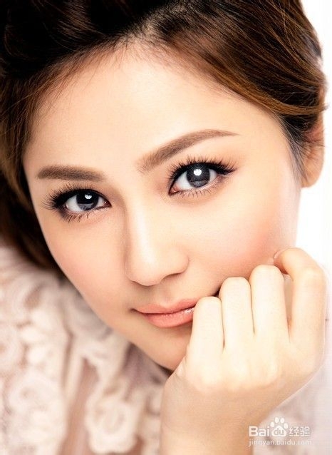 如何使眉毛变浓完美眉形造就方法