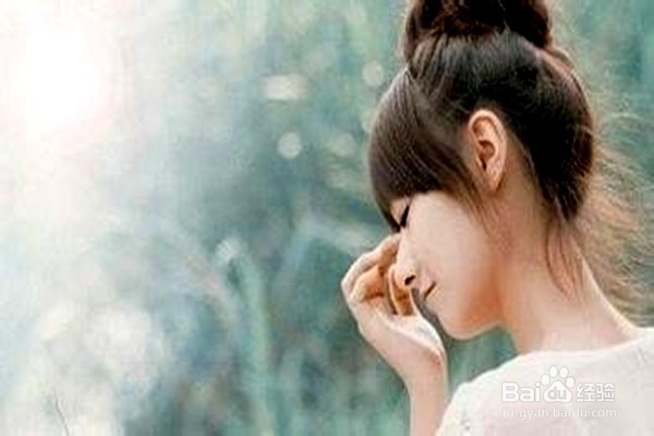 眼睛进入了异物怎么办?