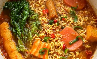 如何煮酸辣方便面？