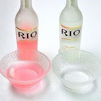 怎么做水蜜桃鸡尾酒布丁