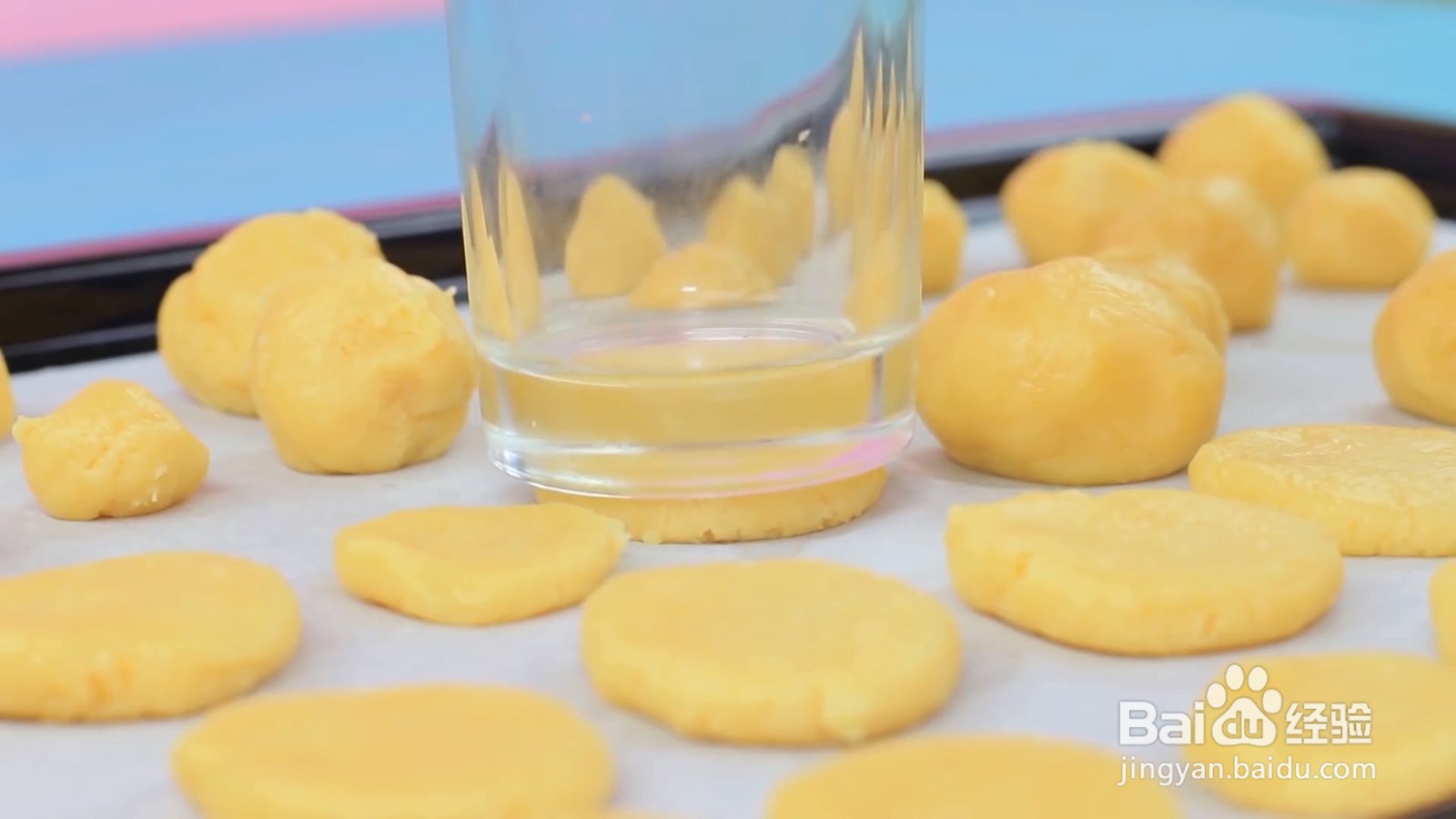 怎么用做可爱的熊掌饼干？