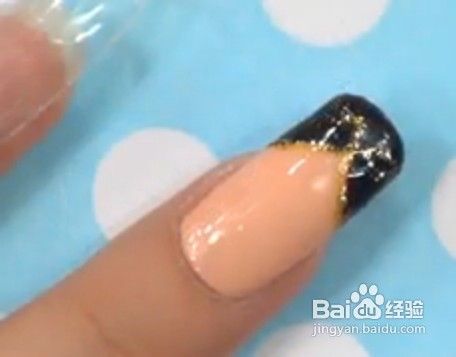 美甲之如何做法式水钻