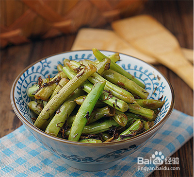 <b>江西特色菜干菜四季豆的做法</b>