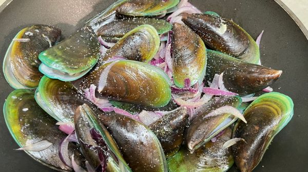 红酒奶油青口贝