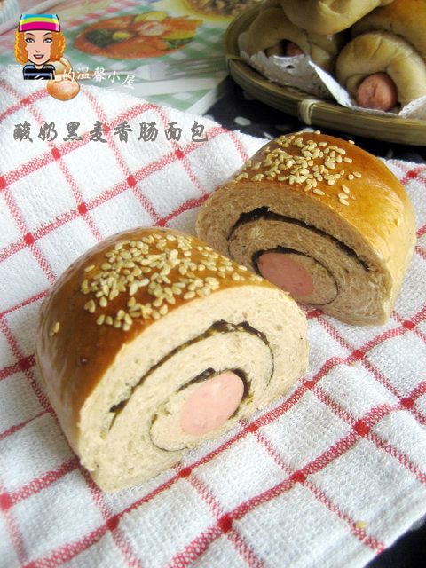 酸奶黑麦香肠面包