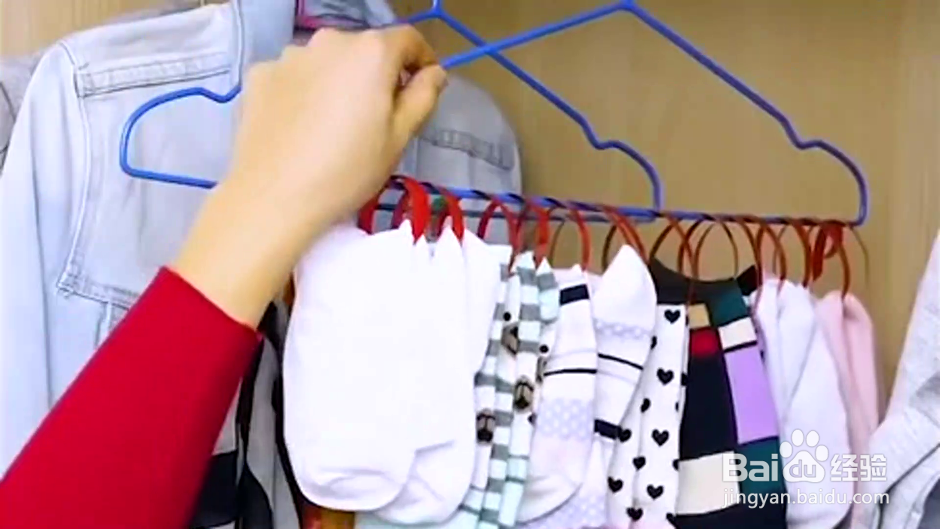 教你一招废弃的瓶盖变废为宝?