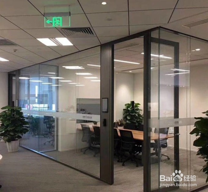 浅谈有隔音的玻璃隔断与普通玻璃隔断有哪些区别