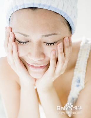正确洗脸方法,长期坚持有奇效