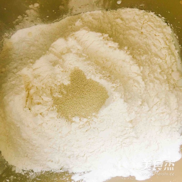 不输网红面包的芋泥小餐包