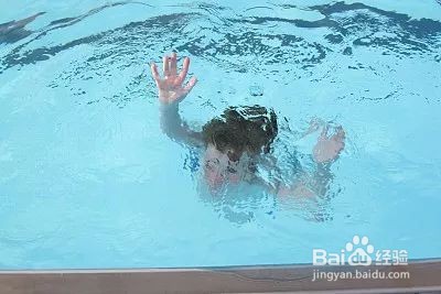 如何安全教育学生防止溺水