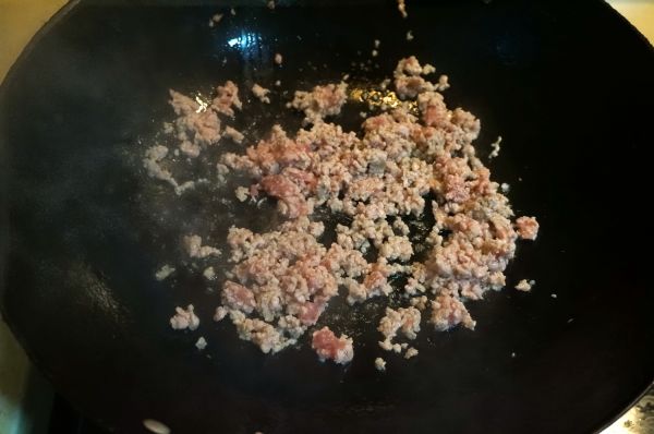 鸡蛋干笋丁拌面条