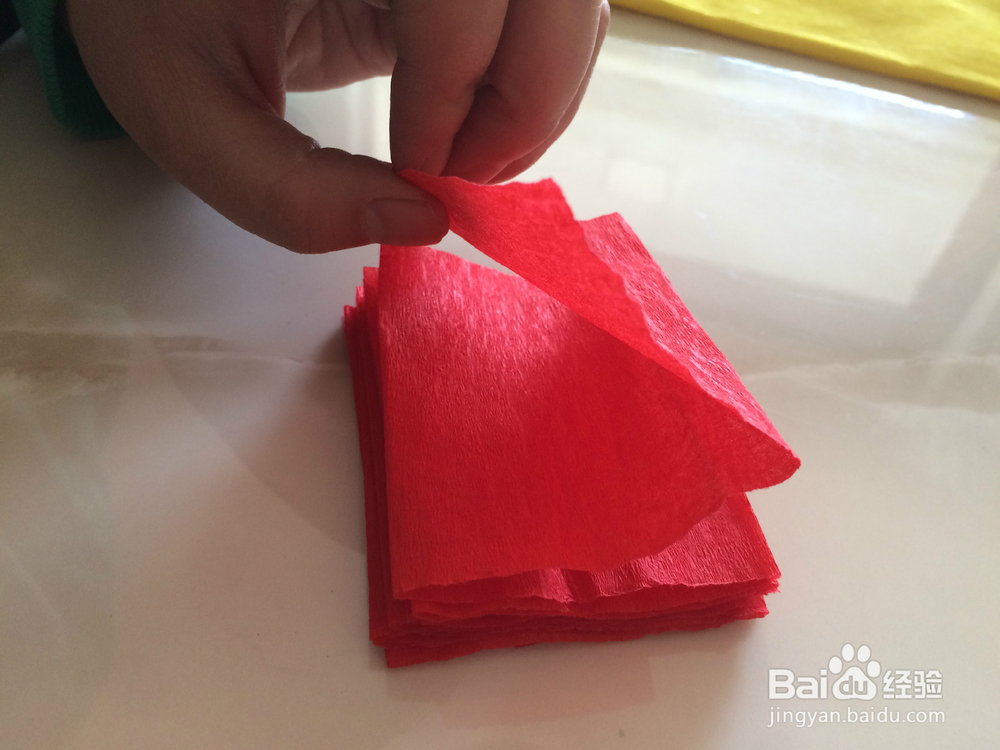 如何用皱纹纸做玫瑰花