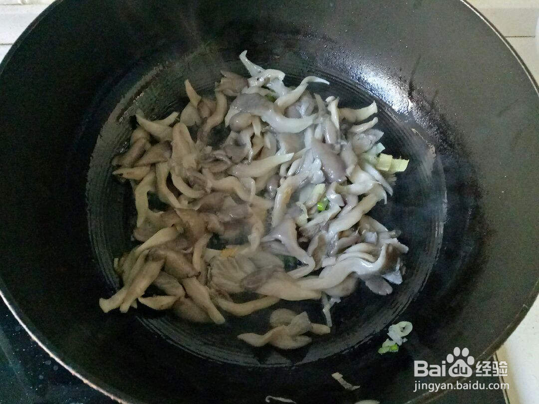 蘑菇炖豆腐的做法