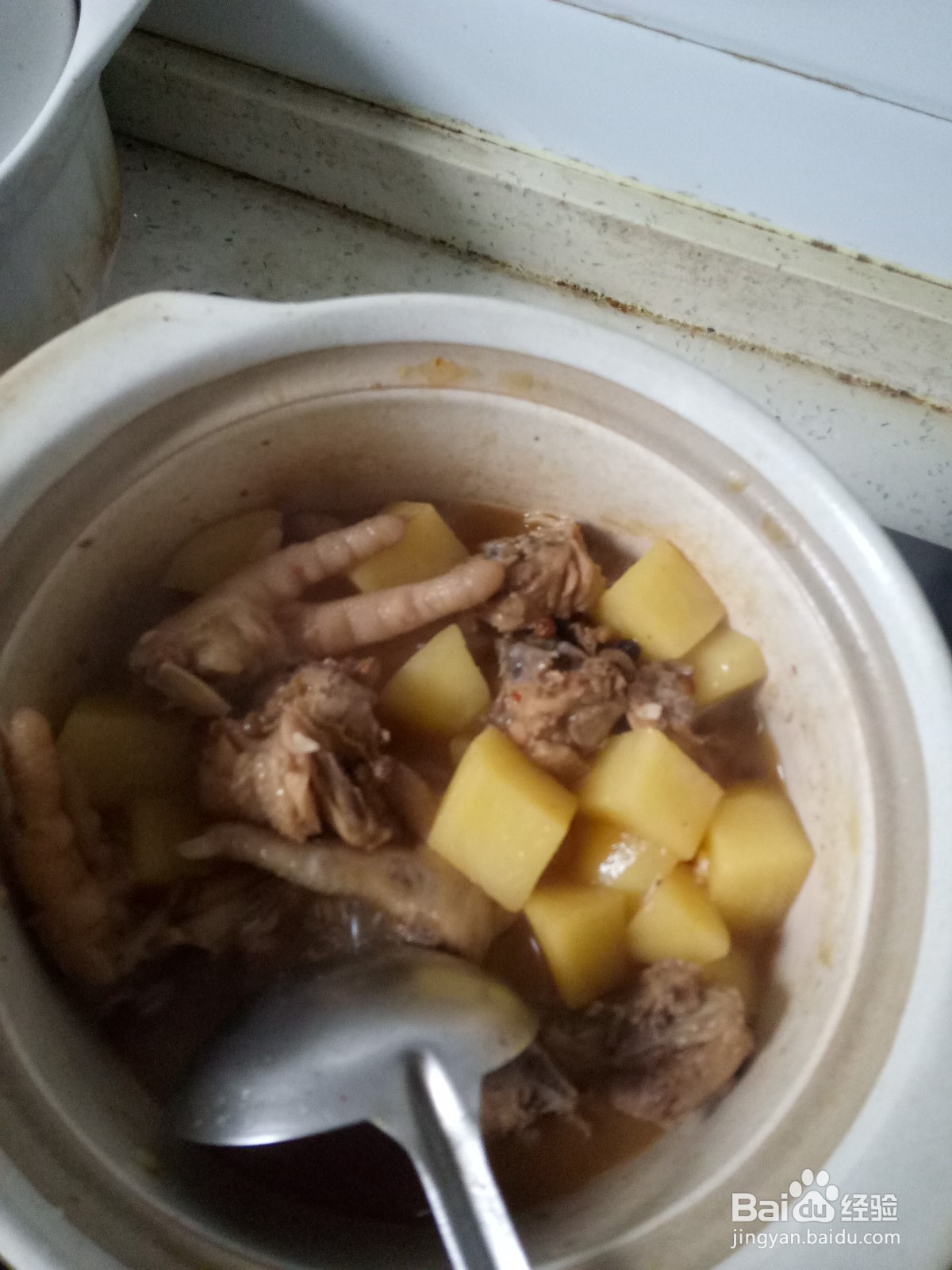 砂锅鸡子炖土豆