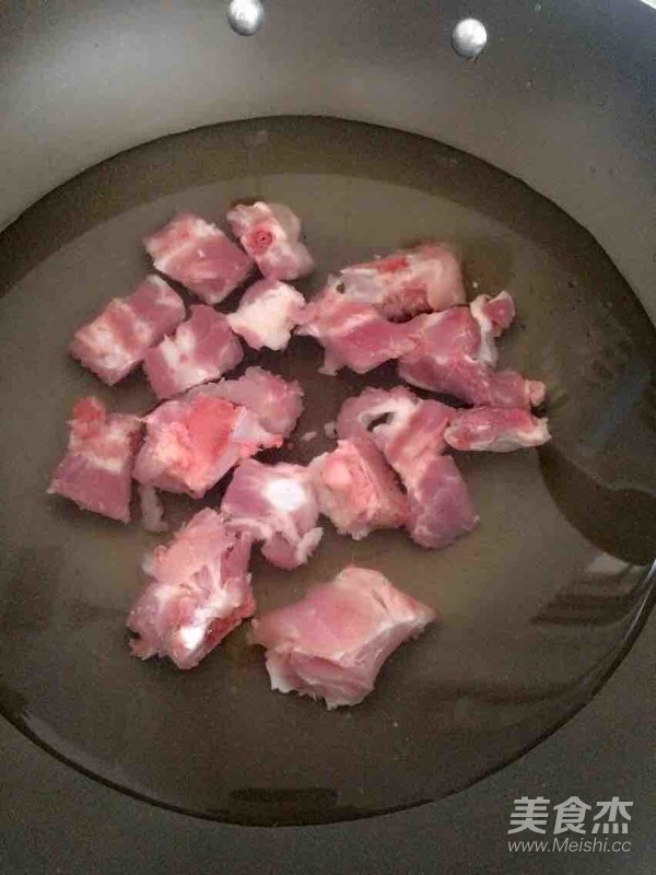 党参黄芪玉米排骨汤