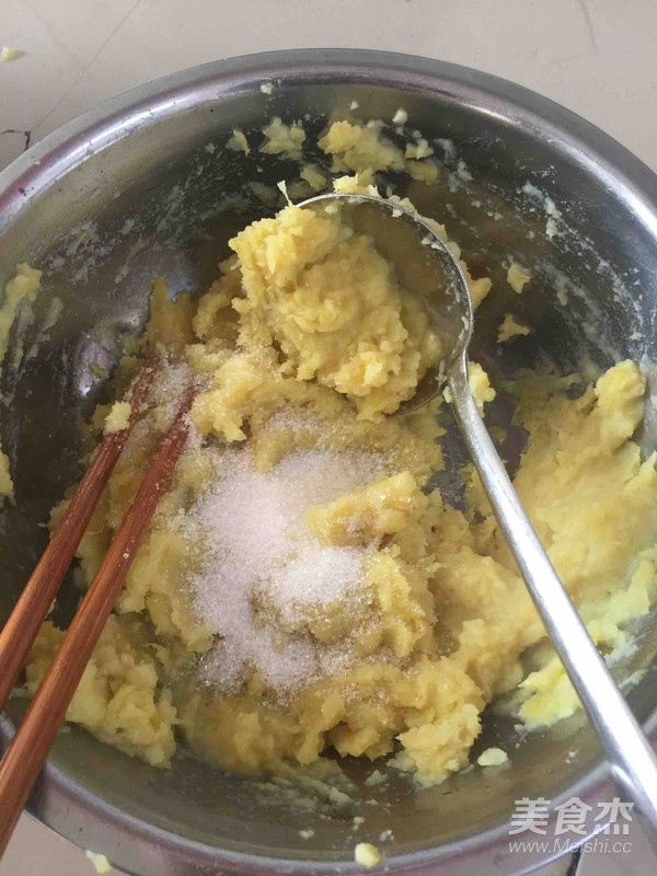 红薯糯米芝麻球