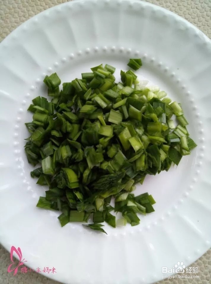 宝宝不爱吃茄子？麻麻这么做，宝宝一手一个