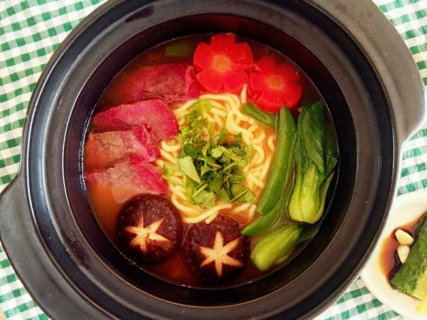 番茄浓汤牛肉面