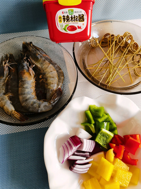 酱香五彩鲜虾串