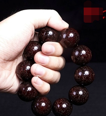 如何盘玩小叶紫檀手串出包浆对比图