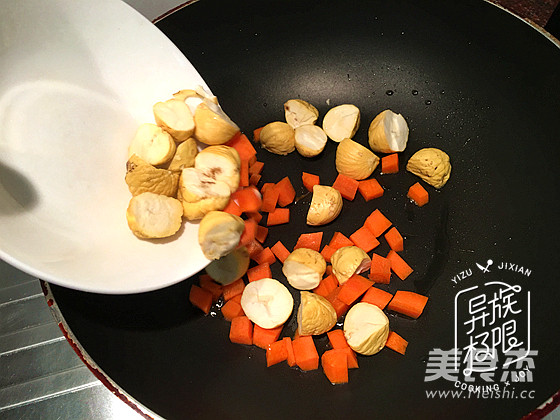 板栗鸡腿饭的做法