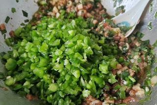 青椒肉馅饺子怎么做？