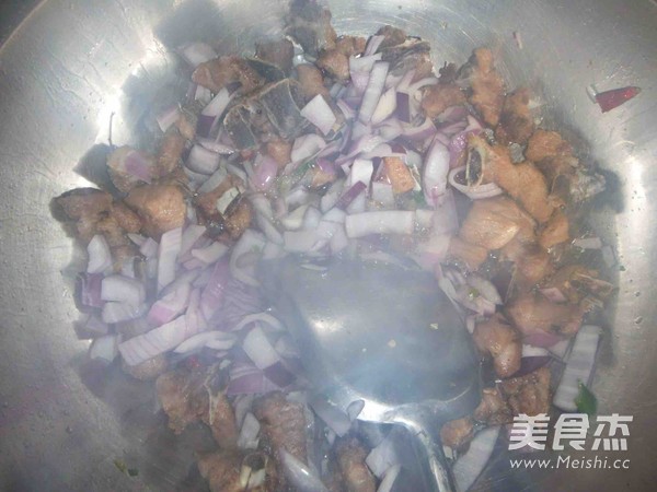 蒜香小排骨的做法