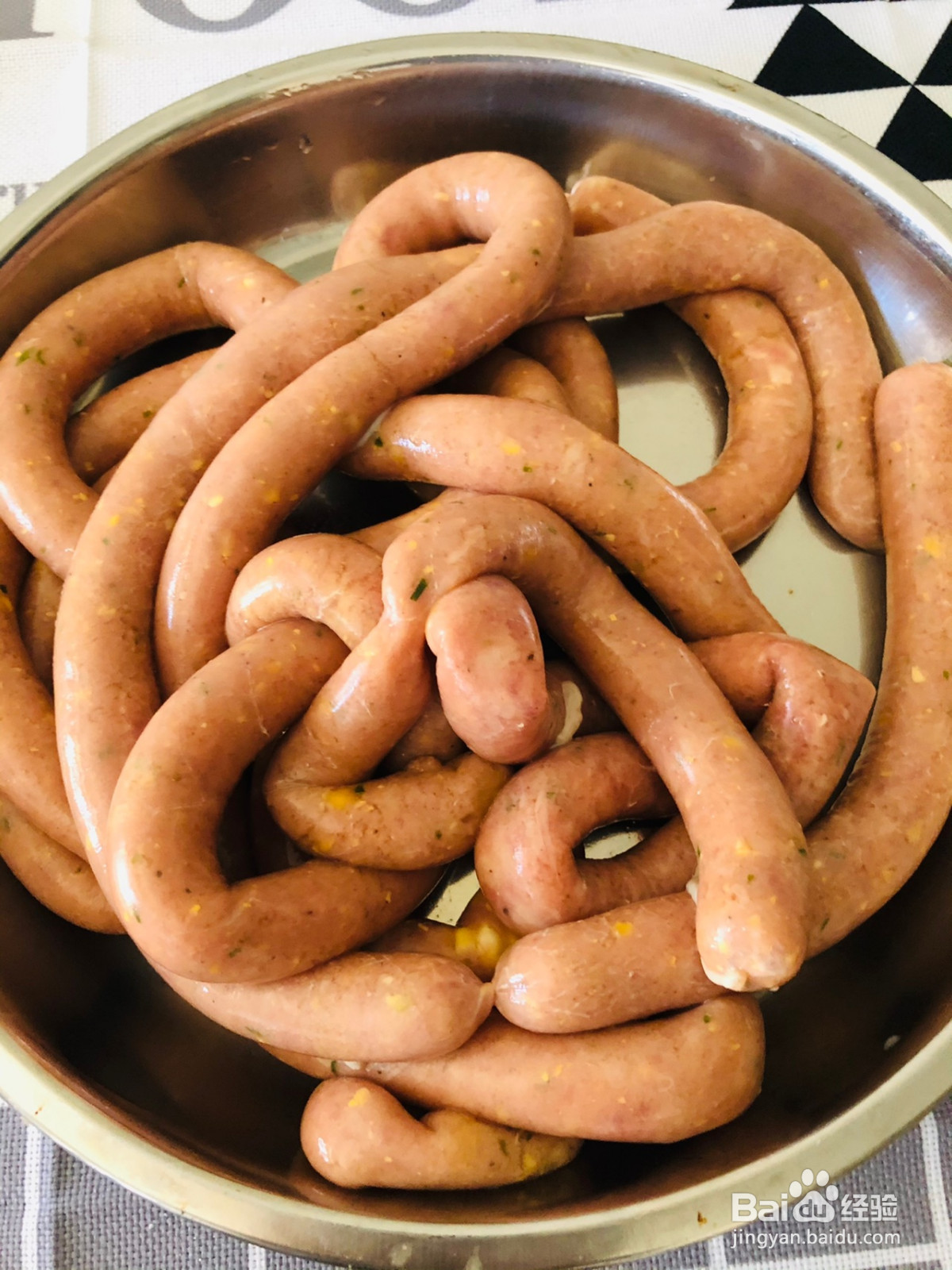 黑胡椒脆皮香肠的做法