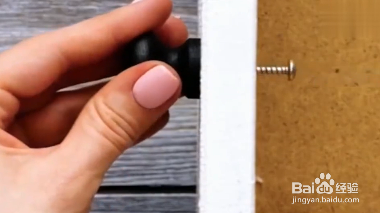 如何学会将废旧玩具变成精致装饰的小技巧