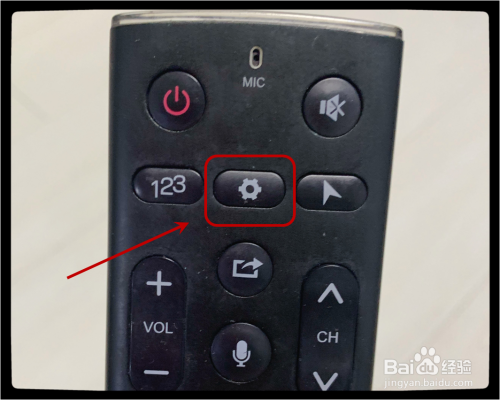 再查看电视接入的无线网,点击遥控器上的"设置"按钮,点击设置界寐下