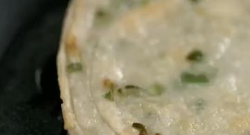 怎么用饺子皮做葱油饼