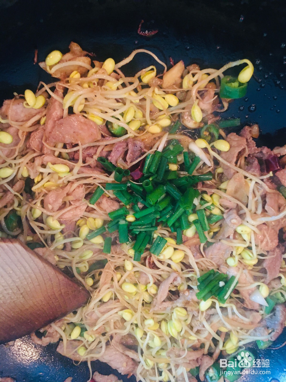 瘦肉炒黄豆芽的做法