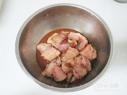 辣子鸡中翅怎么做