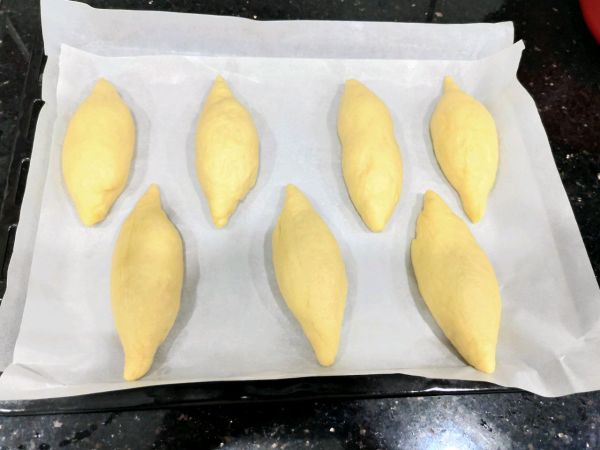培根蔬菜沙拉面包
