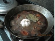 怎样烹饪美味的狗肉？