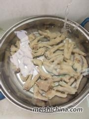 家常菜：泡椒鸡爪的做法