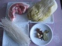 酸菜氽白肉-东北菜