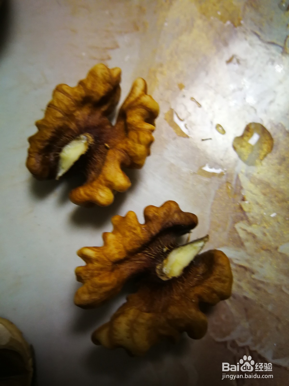 核桃隔心木的制取