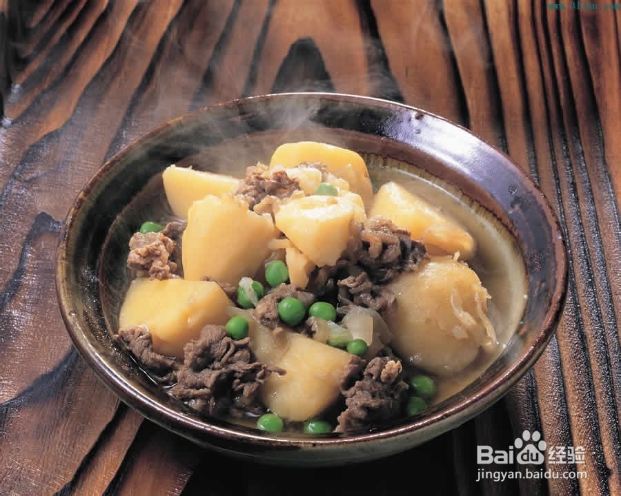 土豆炖牛排做法