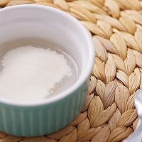 贡茶店里甜品大师的代表作——白巧抹茶布丁