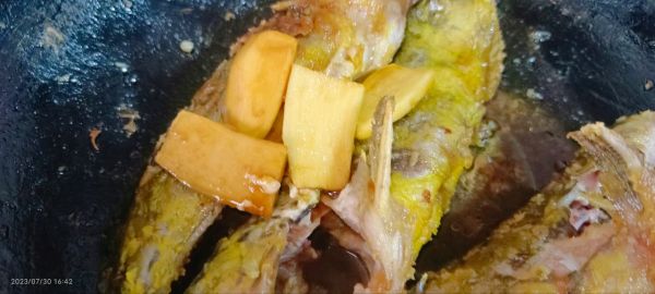 奶香昂刺鱼豆腐汤