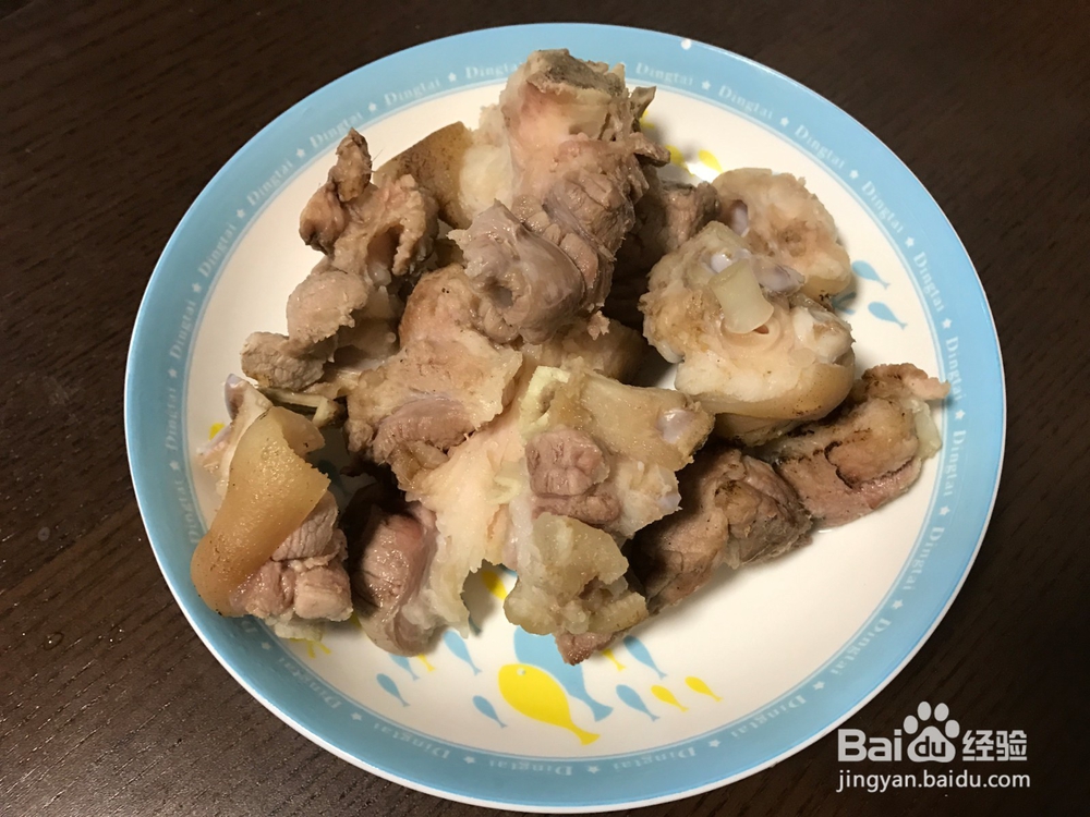 肥而不腻的南乳花生猪蹄