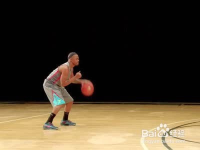 打篮球时有什么很棒的过人技巧