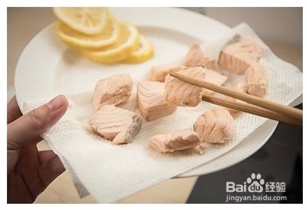 三文鱼‘花式烹饪’让宝宝吃的健康营养