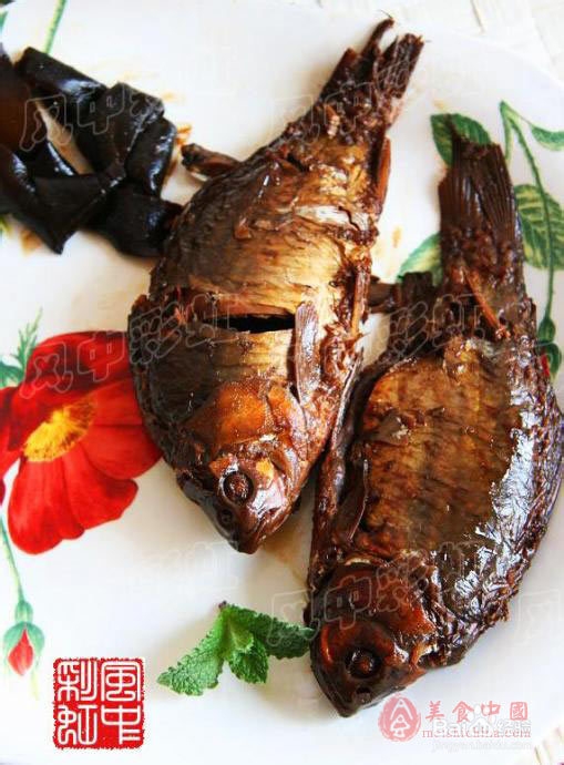 酥到骨子里的酥鲫鱼