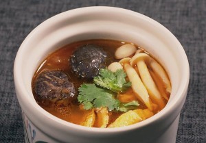 美食汤羹--番茄菌菇汤