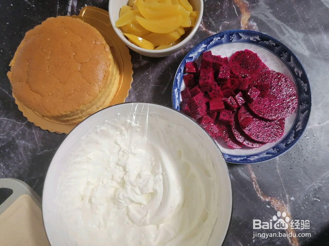 不用裱花的水果裸蛋糕的做法