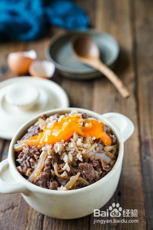 如何制作好吃到停不下来的肥牛饭